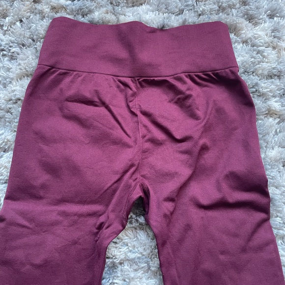 Deep Plum Knix Seamless Leggings - Picture 7 of 7